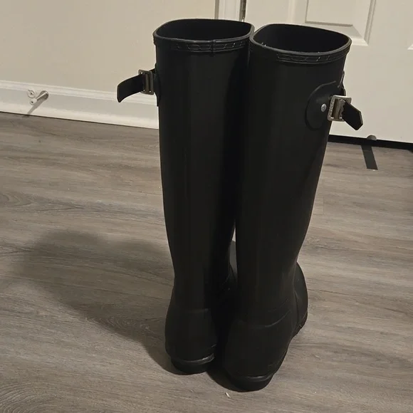 Hunter Tall Rain Boots - Picture 4 of 7